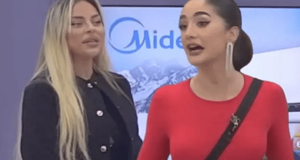 Anđela optužila Sofiju da je aljkava, tvrdi da ne pere zube i ne skida šminku: “Spava prekoputa mene i videla sam” (VIDEO)