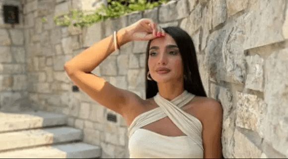 “Od septembra ti stoji ponuda da uđeš u rijaliti” Anđela Đuričić objavila detalje prepiske koja joj život menja iz korena