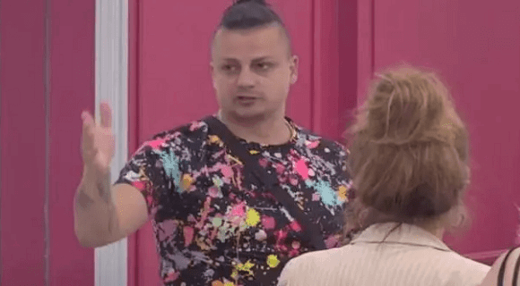 “Neko je vršio nuždu pored šolje”: Džehva zgrožena prizorom, Terza izneo gnusne informacije o higijeni u Beloj kući – Bacaju gaće svuda po toaletu