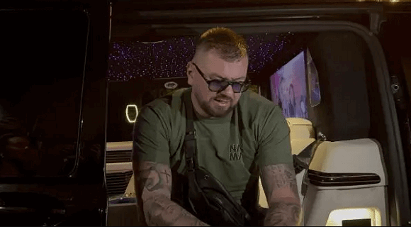 Janjuš se bacio u akciju sa zadrugarkom, ne gubi vreme – isplivao snimak vrelih scena ispod tuša (VIDEO)