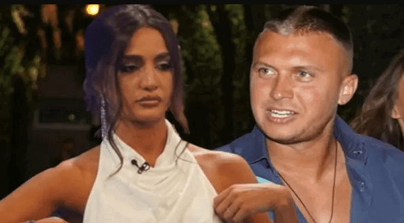 Dočekala svojih pet minuta da ukanali Karića i Sofiju – Anđela progovorila o njihovim prepiskama: “Ona je njegov tip za kombinacije”