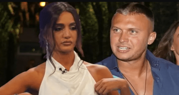 Dočekala svojih pet minuta da ukanali Karića i Sofiju – Anđela progovorila o njihovim prepiskama: “Ona je njegov tip za kombinacije”