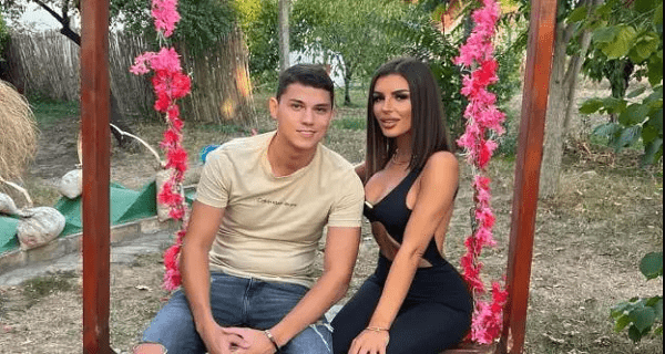 Crveni baloni i slatkiši u obliku srca:Peja priredio romantično iznenađenje Eni – pohvalila se šta je dočekalo u spavaćoj sobi (FOTO)