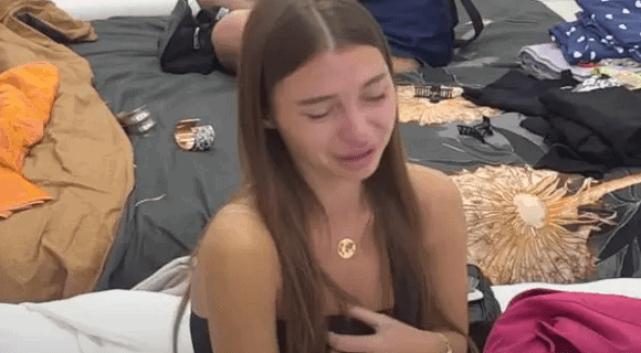 Bela kuća odjekuju od Sarinog urlikanja: U suzama moli Ivana da joj pruži još jednu šansu, a on je ne vidi ni na mapi