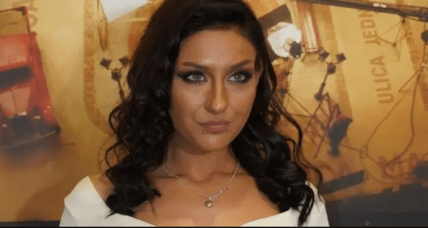 (FOTO) Pogledajte kako sada izgleda Stefani Grujić: Njena transformacija iznenadila sve – ne liči na sebe, više nije vatrena crnka