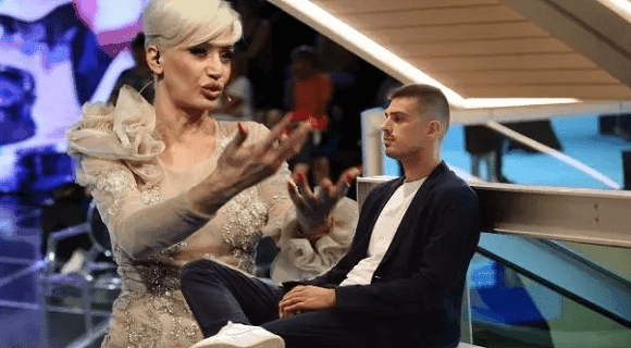 “Na svakom ćošku varate žene” Dušica Jakovljević nije želela da ćuti o slučaju Vujadina Savića – Da li je to fer?