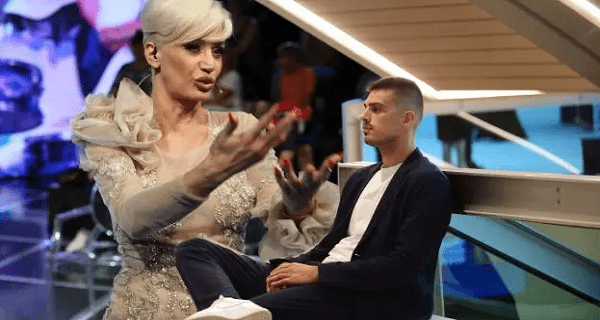 “Na svakom ćošku varate žene” Dušica Jakovljević nije želela da ćuti o slučaju Vujadina Savića – Da li je to fer?