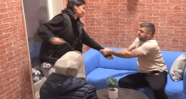 “Ovakav folirant nije ušao nikad…” Asminu prekipelo, priznao da je sve vreme zavaravao narod uz pomoć Mine i Dače: “Spetljali smo se”