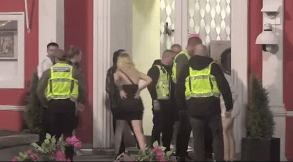 Neviđeni haos u “Eliti”: Obezbeđenje hitno upalo u Belu kuću – zadrugarke fizički nasrnule jedna na drugu