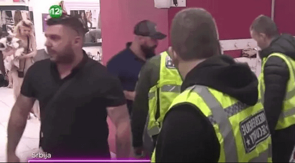 (VIDEO) Prenos prekinut posle par minuta: Evo neviđenog snimka između Asmina i Luke kad je Šopićka izašla, a posle psovanja deteta