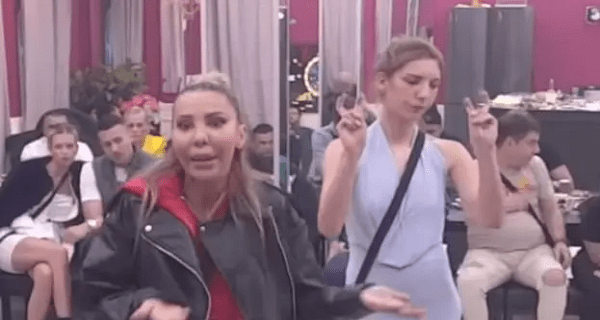 Strava i užas šta Aneli govori – Hana roni suze dok sluša kako joj je majka heroinska zavisnica, u Beloj kući haos