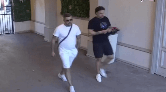 Ranije su bili nerazdvojni, a sad ne može da ih smisli – Alibaba poludeo na Minu i Daču: “Jednog dana ću ih…”