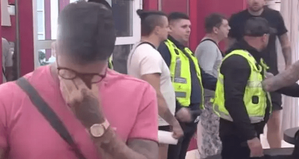 Poznato u kakvom se stanju nalazi Filip Đukić nakon Bebičinog stravičnog napada – Krv mu teče iz nosa i usta, ne mogu da je zaustave (VIDEO)