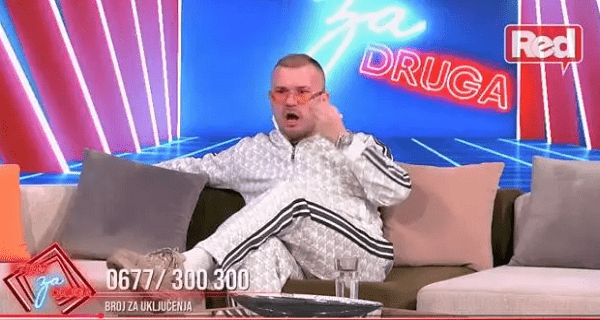 “Seljančura se odmah naložila, čim joj je prišao pravi frajer” Munjez bez milosti verbalno demolirao Teodoru a nije poštedeo ni Bebicu
