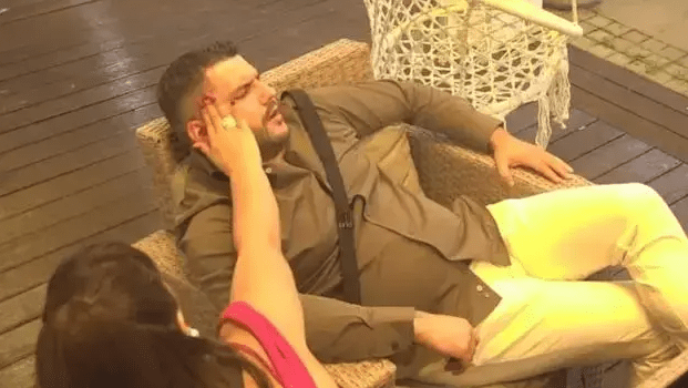 Asmin i Miljana se više ne kriju: Kamere zabležile vrelu scenu ispod jorgana (FOTO)