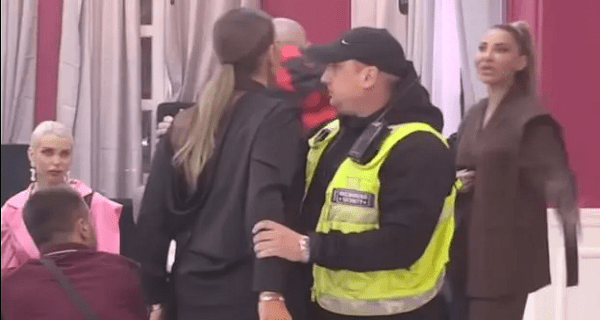 “Masakrirana ćeš biti”: HITNA reakcija obezbeđenja – Aneli uputila jezive pretnje Kačavendi, spomenula joj i sinove