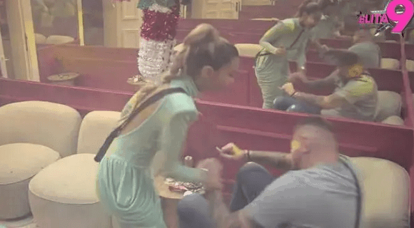 “Šamar ću da ti opalim…”: Janjuš neprestano dodirivao Aneli, ona trpela, trpela, onda mu pripretila i…