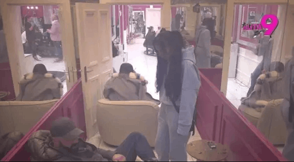 Karambol u pušionici: Anita urnisala Luku – “Već danima hoćeš da me…”