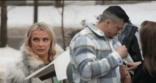 Necenzurisano: Ovo je prethodilo isterivanju Terze sa ćerkinog kršenja – Snimak direktno iz crkvene porte