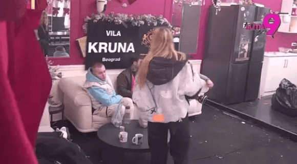 Jutarnje ludilo: Aneli se posvađala sa Dačom, onda joj prišao Asmin i odmah zažalio jer je ona, mrtva ‘ladna, ovo uradila