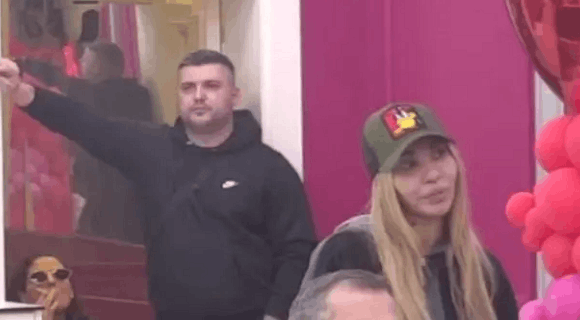 “Stoko pijana, plastična” Asminu pao mrak zbog Maje koja vileni, stao u odbranu Aneli (VIDEO)