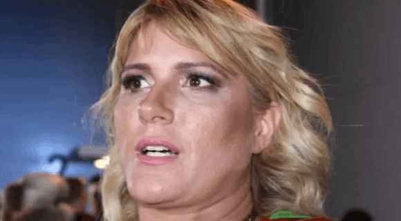 “Držali su me u zatočeništvu”: Jelena Golubović oplela po porodici svog supruga – Više ne razgovara sa njima