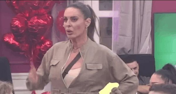 “Ne može ona kopitarka da se poredi sa Majom”: Kačavenda preko Marinkovićeve urnisala Aneli, pa se obratila Asminu: “Šta god…”