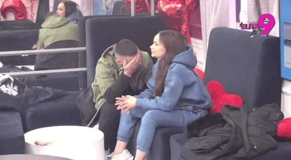 Briznuo u plač: Bebica ne može da obuzda suze zbog Teodore, a Delićeva mu radi ovo