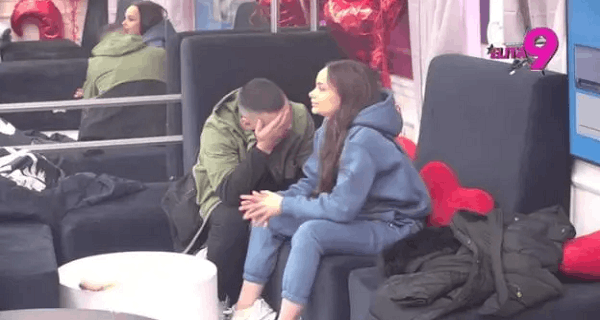 Briznuo u plač: Bebica ne može da obuzda suze zbog Teodore, a Delićeva mu radi ovo