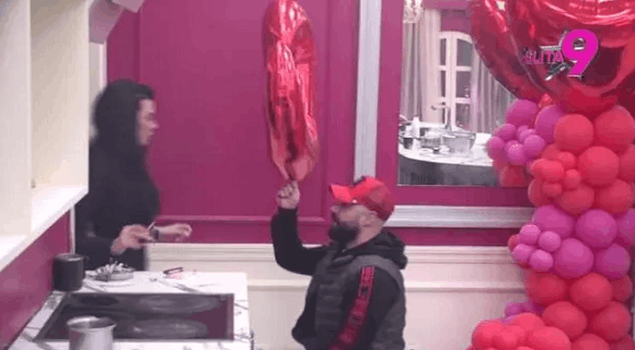 Grom iz vedra neba: Luka pokušao da zaprosi Anitu, a zbog onog što je Stanojlovićeva tada uradila, danima će je svi pljuvati