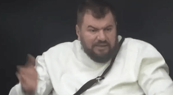 Janjuš zahteva HITAN dolazak POLICIJE: Nakon fizičkog napada na njega rešio da prijavi učesnicu