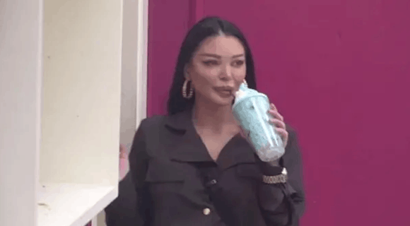 Filip Car nije zaboravio Aneli da čestita Bajram, pa joj poslao tortu sa njihovim slikama: Reakcija Maje Marinković na ovaj gest je SVE