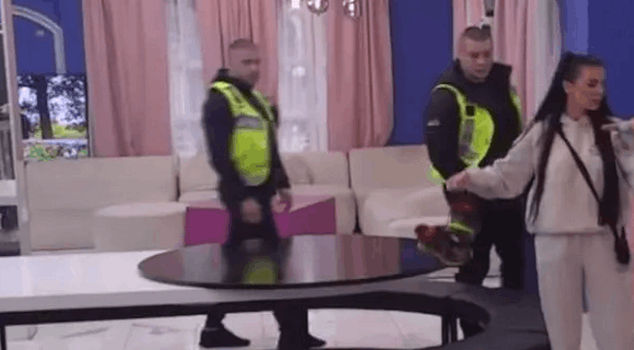 Snimak Anitinog odlaska zaprepastio sve – oglašen kraj za pobednicu rijalitija, otkriven i razlog