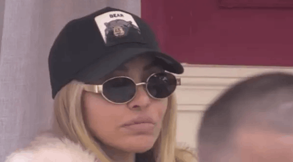 Aneli udarila učesnika: On se žali na bolove, zahteva lekarsku pomoć