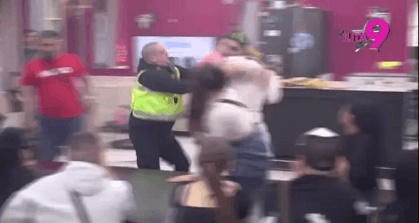 Opšti rusvaj: Podivljala Aneli prvo gađala Asmina pa nasrnula na njega, obezbeđenje munjevito uletelo