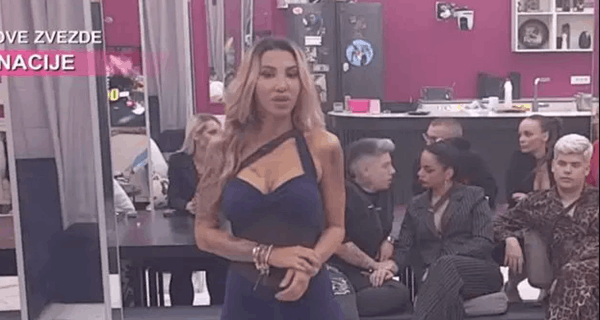 Cela Srbija joj se smeje: “Evolucija je plodan dan”, odvalila Aneli a onda krenula da se vadi i još dublje se ukanalila