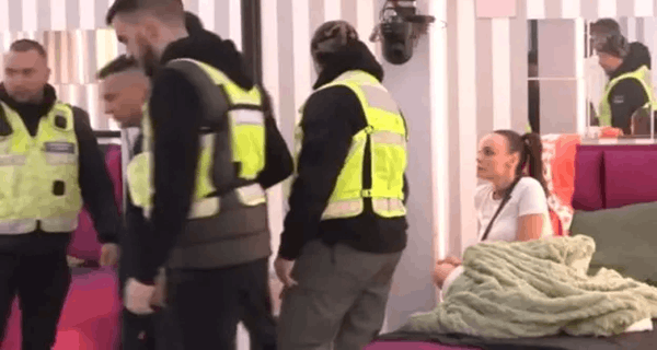 Izbačen Bebica: Zbog nasilničkog ponašanja obezbeđenje ga izvelo, poludeo zbog Filipa i Teodore