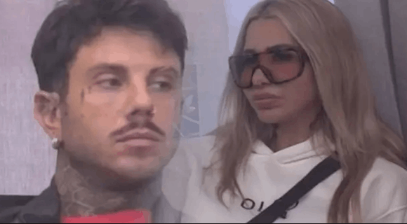 “Da li ste vi sada u vezi?”: Aneli progovorila o odnosu sa Filipom Đukićem, ne prestaju da razmenjuju nežnosti