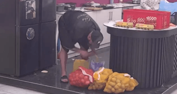 “Sramota, na Veliki petak”: Luka Vujović uhvaćen u krađi, kamere sve snimile