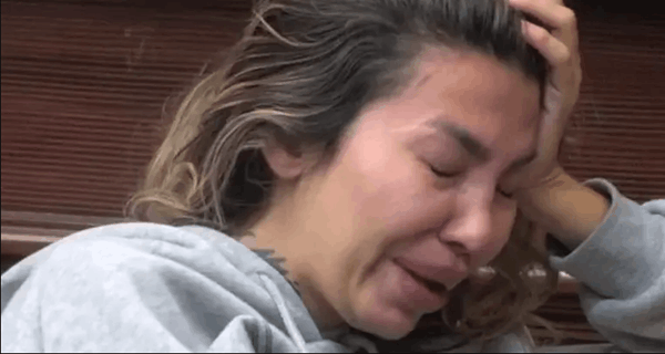Necenzurisani snimak strave i užasa u “Eliti 9” Aneli Ahmić se zaletela glavom kroz staklo