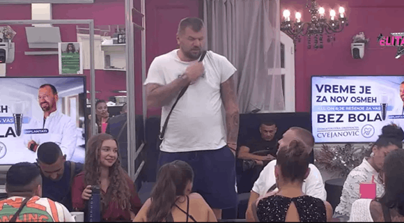 Svima pale vilice kad su čuli: Janjuš otkrio koliki honorar ima u Eliti, može da kupi stan u Beogradu na vodi